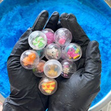 Load image into Gallery viewer, SNOWY SURPRISE