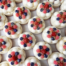 Load image into Gallery viewer, PAVLOVA