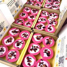 Load image into Gallery viewer, RASPBERRIES & CREAM 6pcs